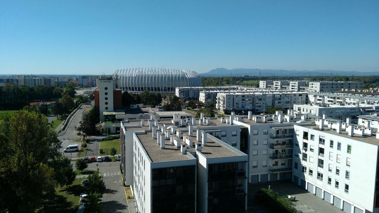 Apartman Nadja Arena 자그레브 외부 사진