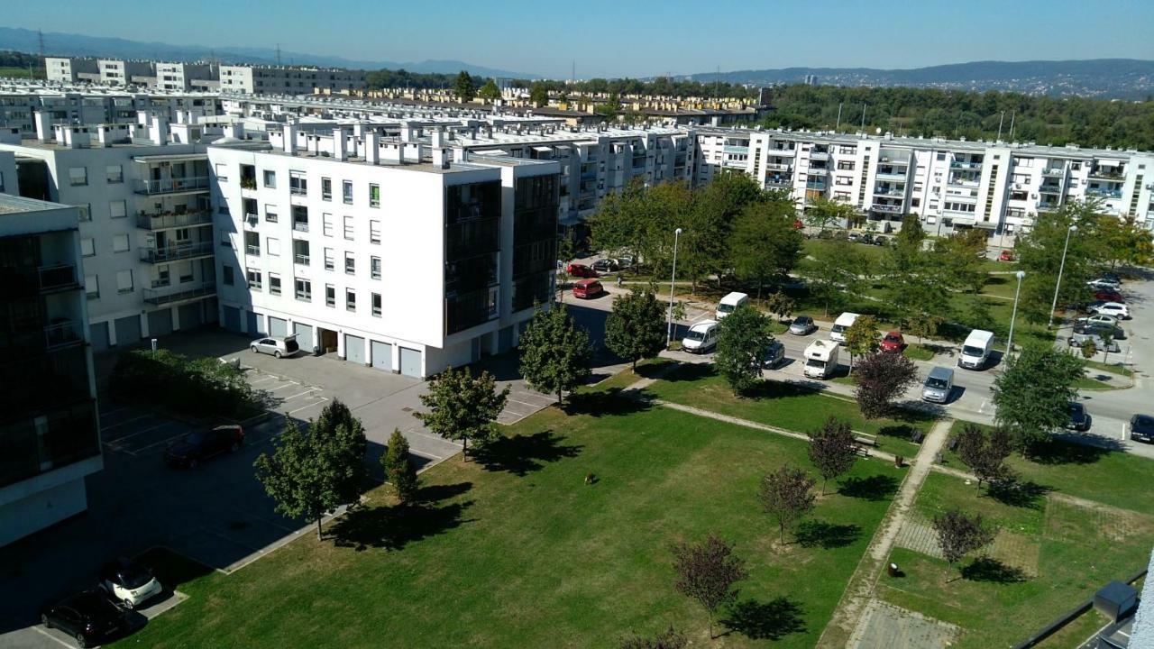 Apartman Nadja Arena 자그레브 외부 사진